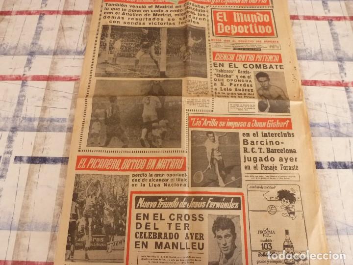 Collectionnisme sportif: MUNDO DEPORTIVO(24-1-66)VALENCIA 0 BAR&Ccedil;A 2,ESPA&Ntilde;OL 3 M&Aacute;LAGA 2,EUROPA 3 L&Eacute;RIDA 2.BARAKALDO 1 BADALONA