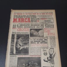 Coleccionismo deportivo: MARCA. 25/10/1962. RECOPA. ATLÉTICO,4 - HIBERNIANS,0. COPA FERIAS. CELTIC GLASGOW,2 - VALENCIA,2.. Lote 114956711