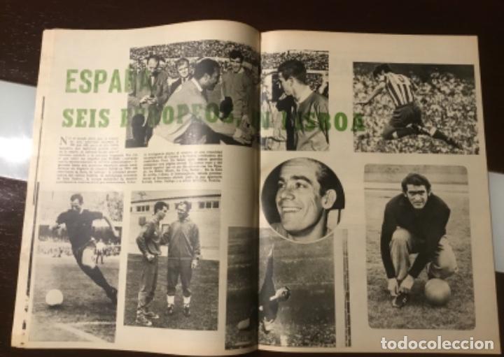 Coleccionismo deportivo: Antiguo peri&oacute;dico marca extra Navidad - Foto 6