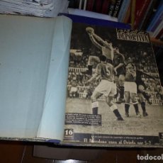 Coleccionismo deportivo: VIDA DEPORTIVA DE BARCELONA 54 EJEMPLARES DE LOS AÑOS 1948 A 1951 ENCUADERNADOS EN UN TOMO. Lote 152410890