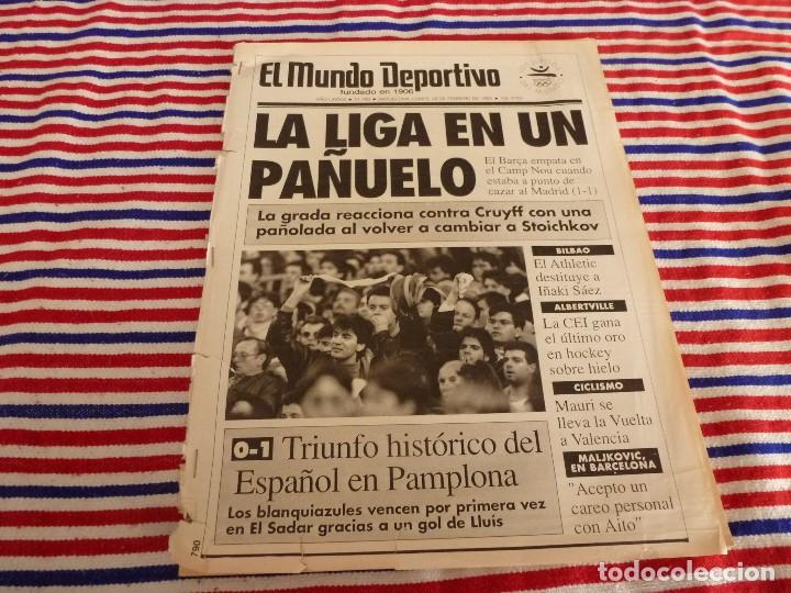 Coleccionismo deportivo: MUNDO DEPORTIVO(24-2-92)OSASUNA 0 ESPA&Ntilde;OL 1,BAR&Ccedil;A 1 SPORTING GIJ&Oacute;N 1,MILAN Y JUVENTUS SIN GOL