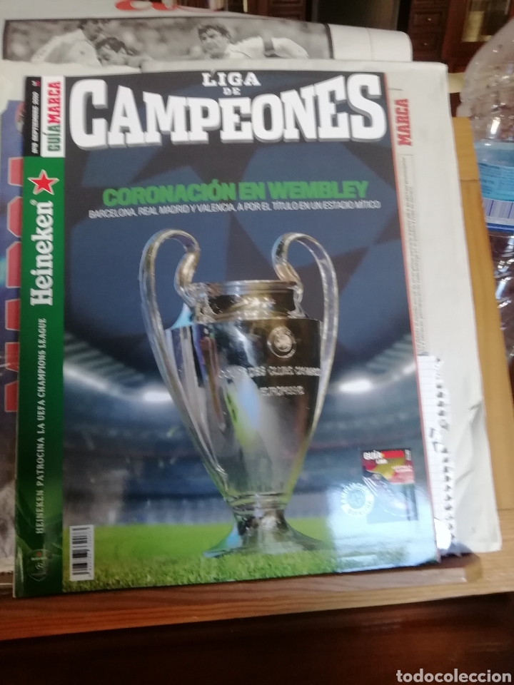 Collectionnisme sportif: Gu&iacute;a marca liga campeones 2011. 165 p&aacute;ginas.