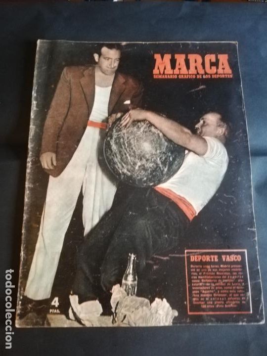 Sammelleidenschaft Sport: MARCA. SEMANARIO GRAFICO DE LOS DEPORTES. N&ordm; 537. A&Ntilde;O XIII. 1953. LA LIGA SIGUE.... LEER.