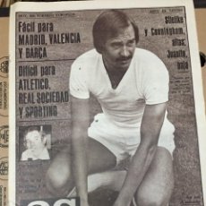 Coleccionismo deportivo: AS (3-10-1979)HOY STIELIKE REAL MADRID LEVSKI SPARTAK DREDE ATLETICO MADRID VALENCIA BK 1903 VIBERTI. Lote 223201058