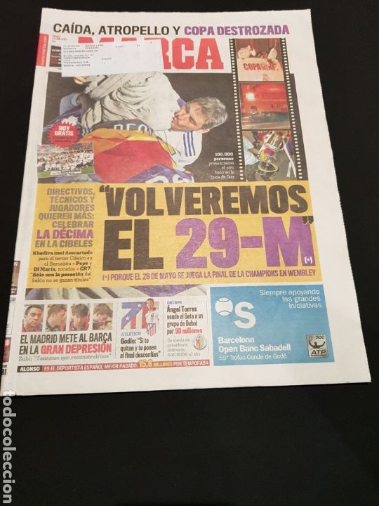 Sports collectibles: PEDIDO M&Iacute;NIMO 10&euro; + GASTOS Peri&oacute;dico Marca Viernes 22 de Abril de 2011