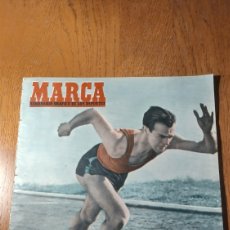 Coleccionismo deportivo: SEMANARIO MARCA N °593 1954 AT.MADRID 3 CORUÑA 1 - JAÉN 4 SANTANDER 2. CELTA 1 R.MADRID 0. Lote 275131893