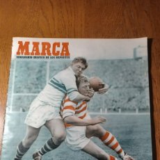 Coleccionismo deportivo: SEMANARIO MARCA N ° 597.1954. COPA - R.MADRID 7 ALAVÉS 0 . ESPAÑOL 2 AT.MADRID 1.. Lote 275199908