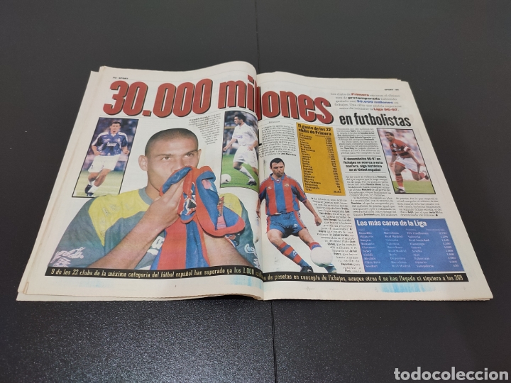 Coleccionismo deportivo: 08/08/1966. RONALDO KODRO BOBBY ROBSON. - Foto 12