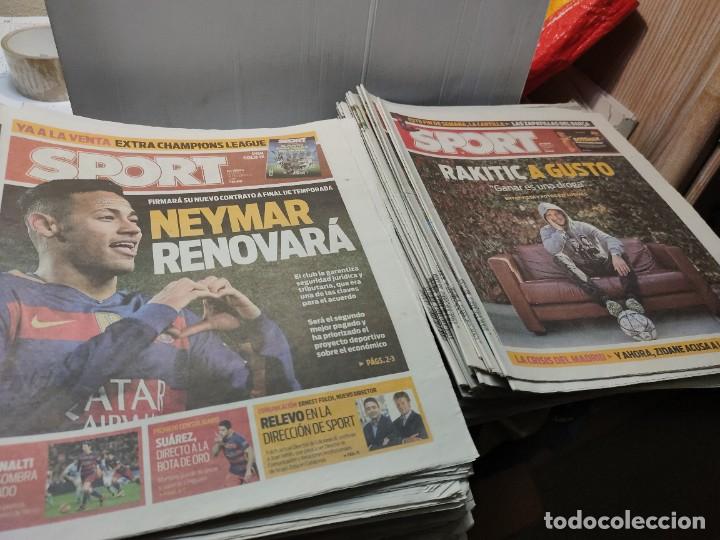 Coleccionismo deportivo: Lote de 148 periódicos Sport algunos emblemáticos Messi,etc - Foto 22 - 299781463