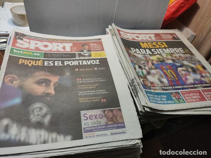 Coleccionismo deportivo: Lote de 148 periódicos Sport algunos emblemáticos Messi,etc - Foto 24 - 299781463