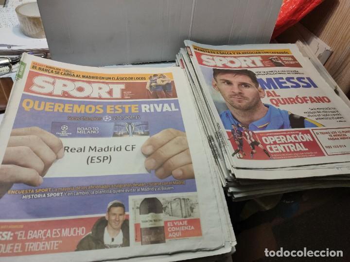 Coleccionismo deportivo: Lote de 148 periódicos Sport algunos emblemáticos Messi,etc - Foto 43 - 299781463