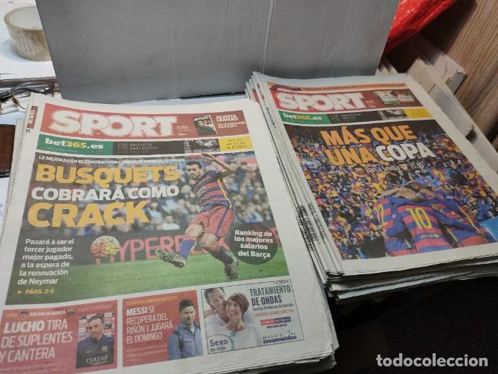 Coleccionismo deportivo: Lote de 148 periódicos Sport algunos emblemáticos Messi,etc - Foto 53 - 299781463
