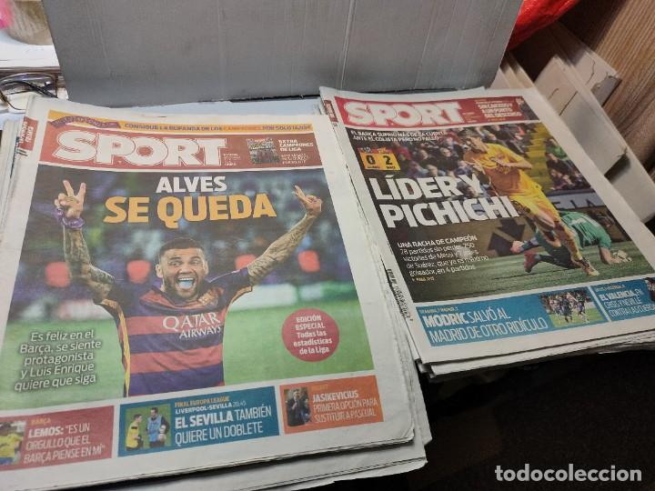 Coleccionismo deportivo: Lote de 148 periódicos Sport algunos emblemáticos Messi,etc - Foto 61 - 299781463