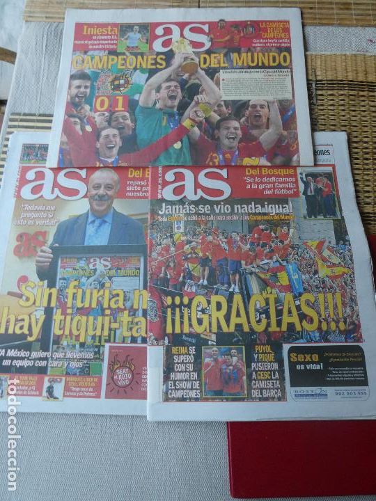 Sammelleidenschaft Sport: ESPA&Ntilde;A CAMPEONA DEL MUNDO 2010 - LA FINAL - CELEBRACI&Oacute;N - 3 PERI&Oacute;DICOS DE AS + P&Oacute;STER (DESCRIPCI&Oacute;N)