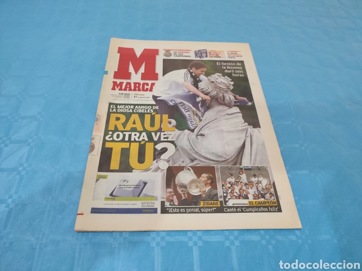 Sports collectibles: MARCA 17/05/2002. REAL MADRID CAMPE&Oacute;N COPA DE EUROPA.