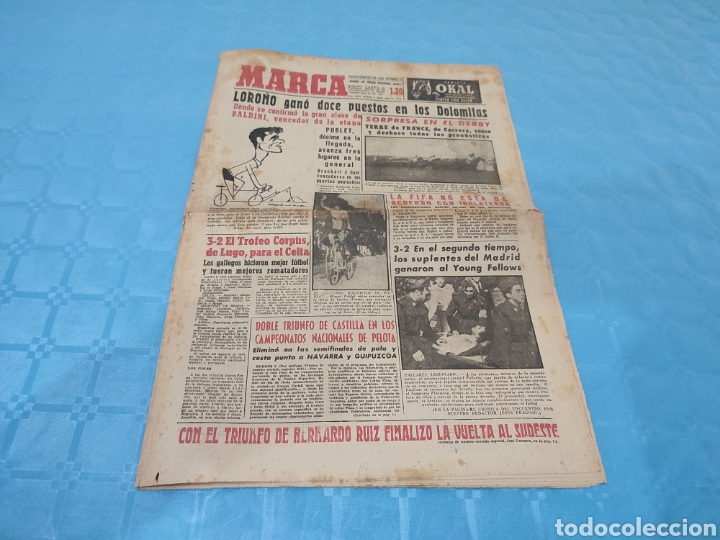 Colecionismo desportivo: 06/06/1958. OVIEDO ASCENSO 1&deg; DIVISI&Oacute;N TROFEO CORPUS CELTA BRAGA REAL MADRID YOUNG FELLOWS.