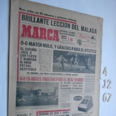 Coleccionismo deportivo: PERIODICO MARCA 4 DE DICIEMBRE DE 1967 BRILLANTE LECCIÓN DEL MALAGA. Lote 365271196