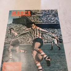 Coleccionismo deportivo: MARCA 1953 ZARRA EN CHAMARTIN. BARCELONA 8 AT.MADRID 1. CONQUISTA DEL EVEREST