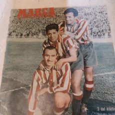 Coleccionismo deportivo: MARCA 1952 R.SOCIEDAD 3 R.MADRID 1.AT.MADRID 2 SEVILLA 1.RECUERDOS DEL VIEJO SEVILLA.BARCELONA RUGBY