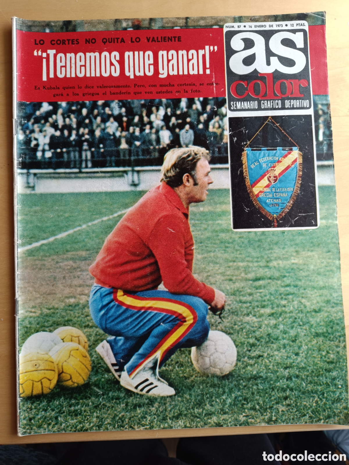 Coleccionismo deportivo: As Color N&ordm; 87. Poster de Gallego (C F Barcelona)