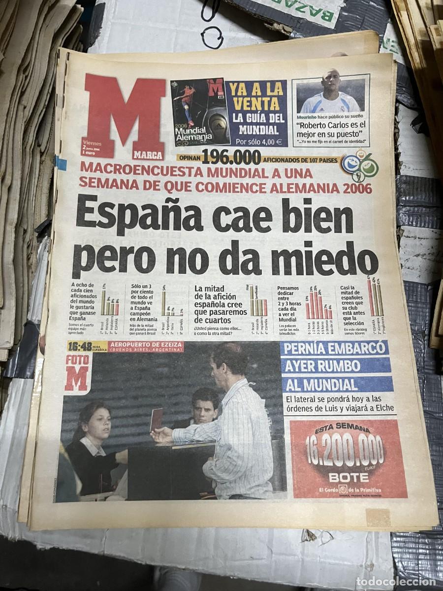 Sports collectibles: MARCA (2-6-2006) MUNDIAL ALEMANIA ESPA&Ntilde;A SELECCION ESPA&Ntilde;OLA ROBERTO CARLOS PERNIA