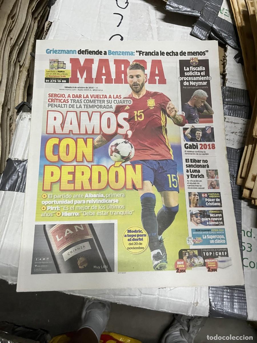 Collezionismo sportivo: MARCA (8-10-2016) SERGIO RAMOS SELECCION ESPA&Ntilde;OLA ESPA&Ntilde;A RENOVACION GABI ATLETICO MADRID