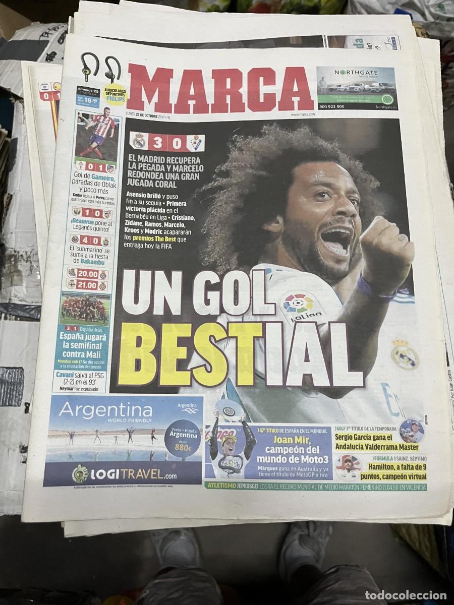 Coleccionismo deportivo: MARCA (23-10-2017) JORNADA LIGA REAL MADRID 3-0 EIBAR MARCELO CELTA VIGO 0-1 ATLETICO