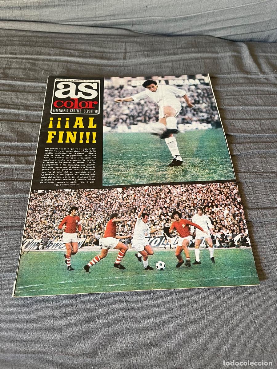 Coleccionismo deportivo: AS COLOR N&ordm;141 POSTER BARCA 1974 URTAIN CUENTA SU VIDA VICENTE CALDERON POSTER RONALD TYLOR RIFE