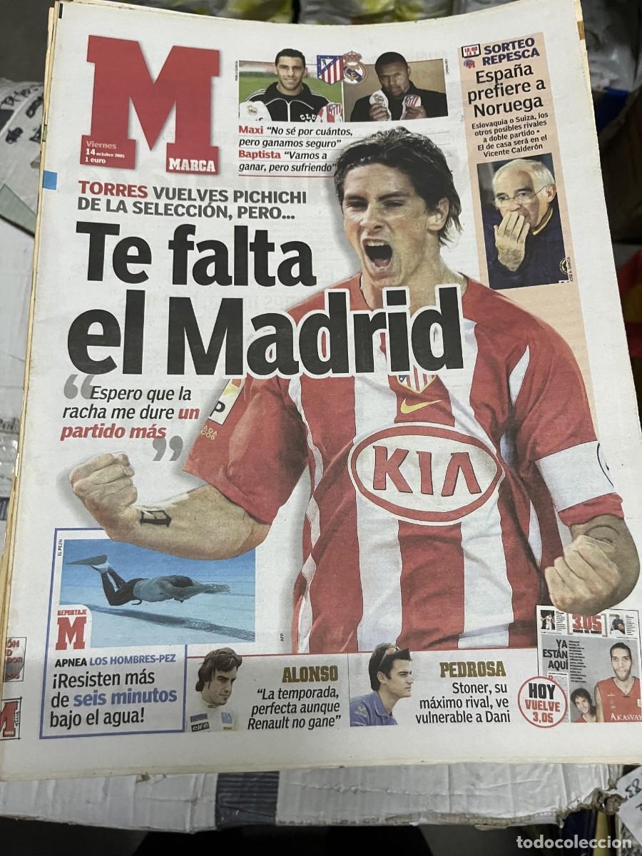Coleccionismo deportivo: MARCA (14-10-2005) FERNANDO TORRES ATLETICO MADRID ESPA&Ntilde;A NORUEGA FERNANDO ALONSO PEDROSA