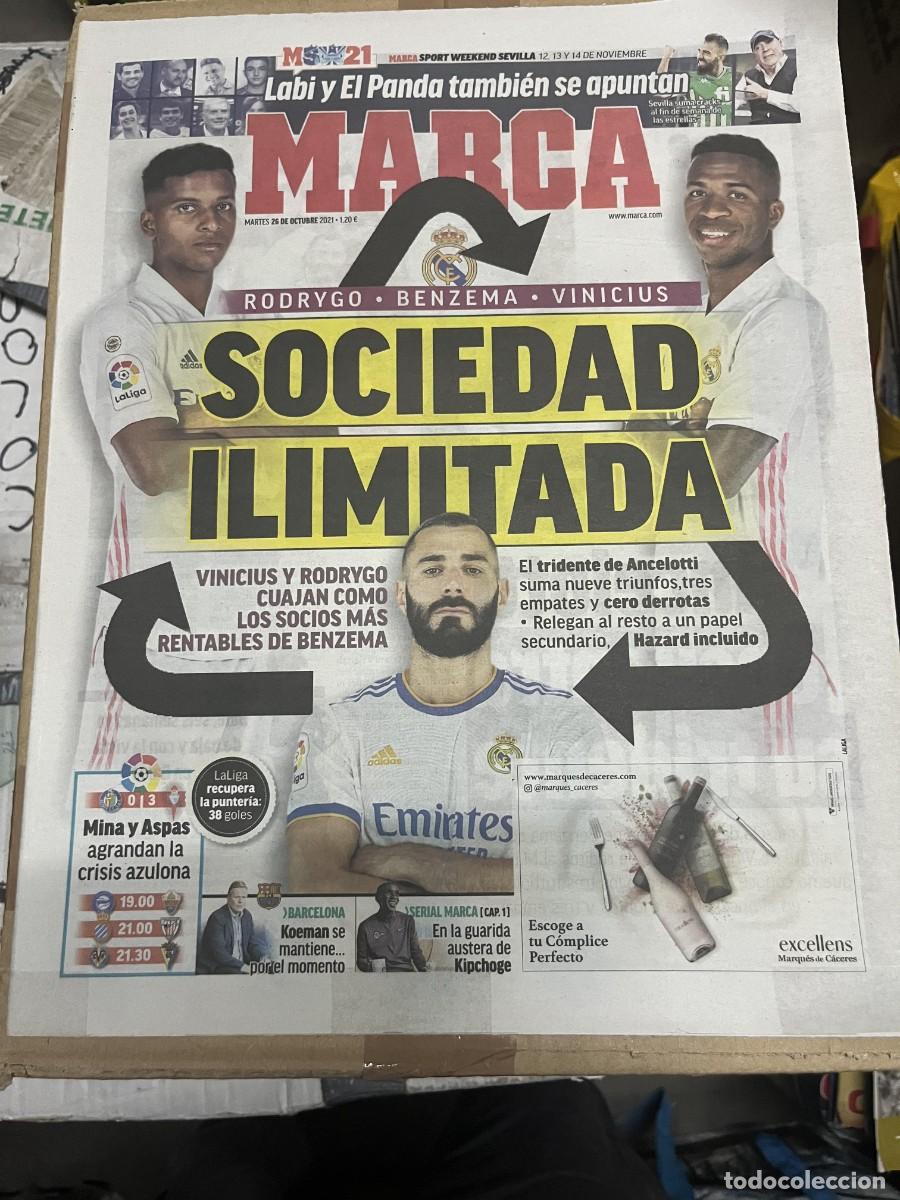 Coleccionismo deportivo: MARCA (26-10-2021) VINICIUS BENZEMA RODRYGO REAL MADRID TRIDENTE ANCELOTTI