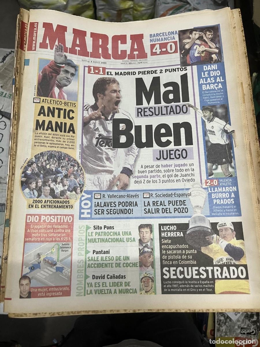 Coleccionismo deportivo: MARCA (5-3-2000) OVIEDO 1-1 REAL MADRID JORNADA LIGA BARCELONA 4-0 NUMANCIA ATLETICO BETIS