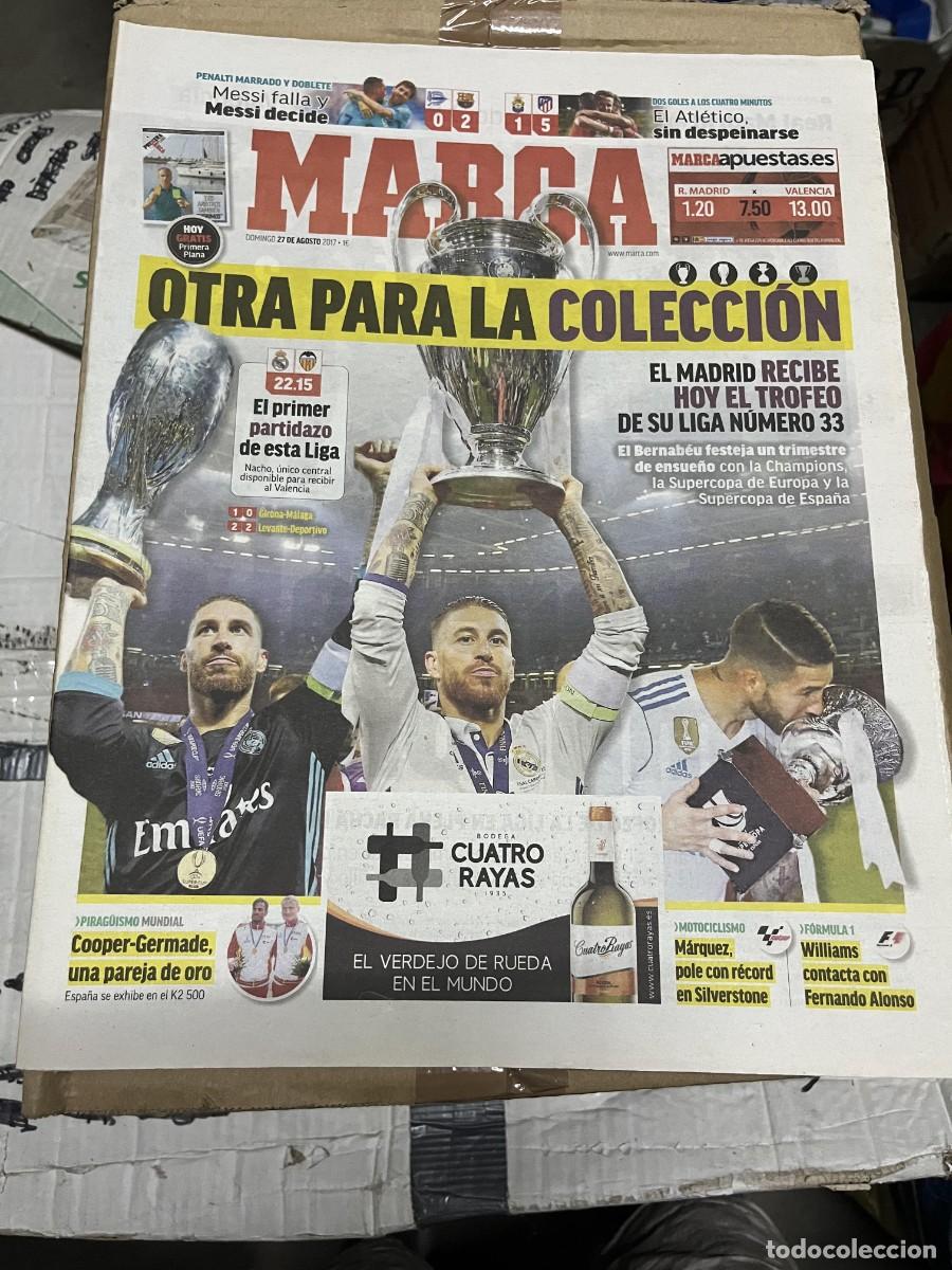 Coleccionismo deportivo: MARCA (27-8-2017) ALAVES 0-2 BARCELONA LAS PALMAS 1-5 ATLETICO HOY REAL MADRID VALENCIA JORNADA LIGA