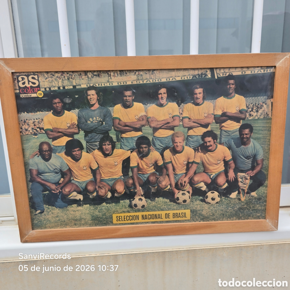 Coleccionismo deportivo: CUADRO ENMARCADO, AS COLOR POSTER 155: SELECCI&Oacute;N NACIONAL DE BRASIL 1974