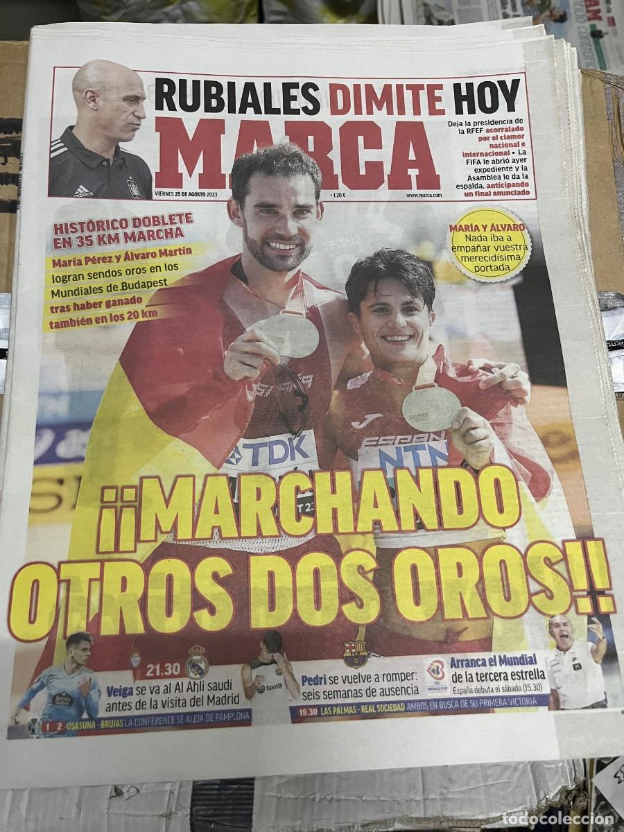 Coleccionismo deportivo: MARCA (25-8-2023) BESO JENNI HERMOSO LUIS RUBIALES DIMITE DOBLETE ORO MARIA PEREZ ALVARO MARTIN