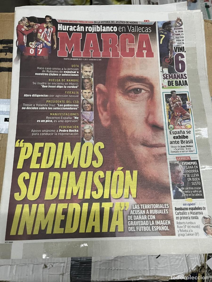 Coleccionismo deportivo: MARCA (29-8-2023) RAYO VALLECANO 0-7 ATLETICO MADRID GOLEADA RECORD DIMISION LUIS RUBIALES