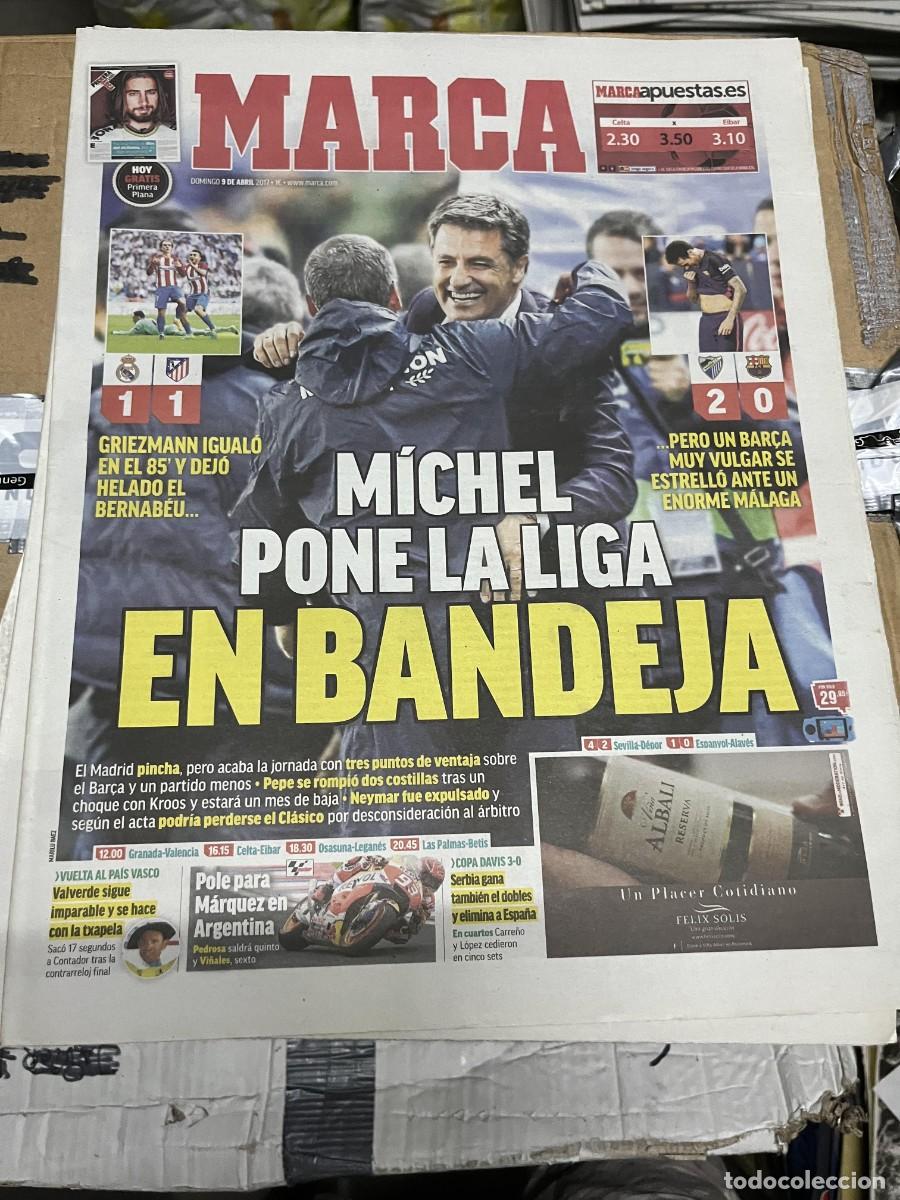Coleccionismo deportivo: MARCA (9-4-2017) DERBI REAL MADRID 1-1 ATLETICO MADRID MALAGA 2-0 BARCELONA JORNADA LIGA