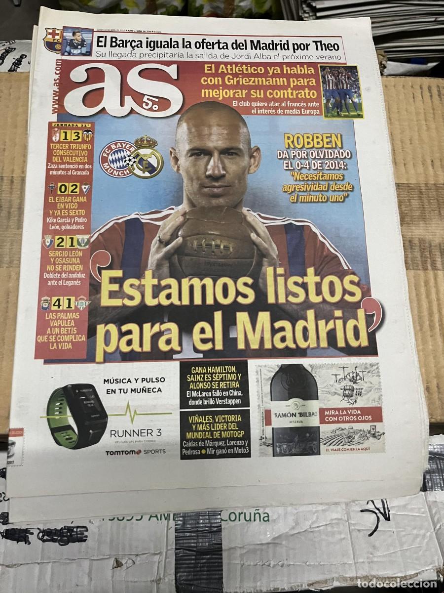 Coleccionismo deportivo: AS (10-4-2017) BAYERN MUNCHEN REAL MADRID ROBBEN THEO HERNANDEZ BARCELONA JORNADA LIGA