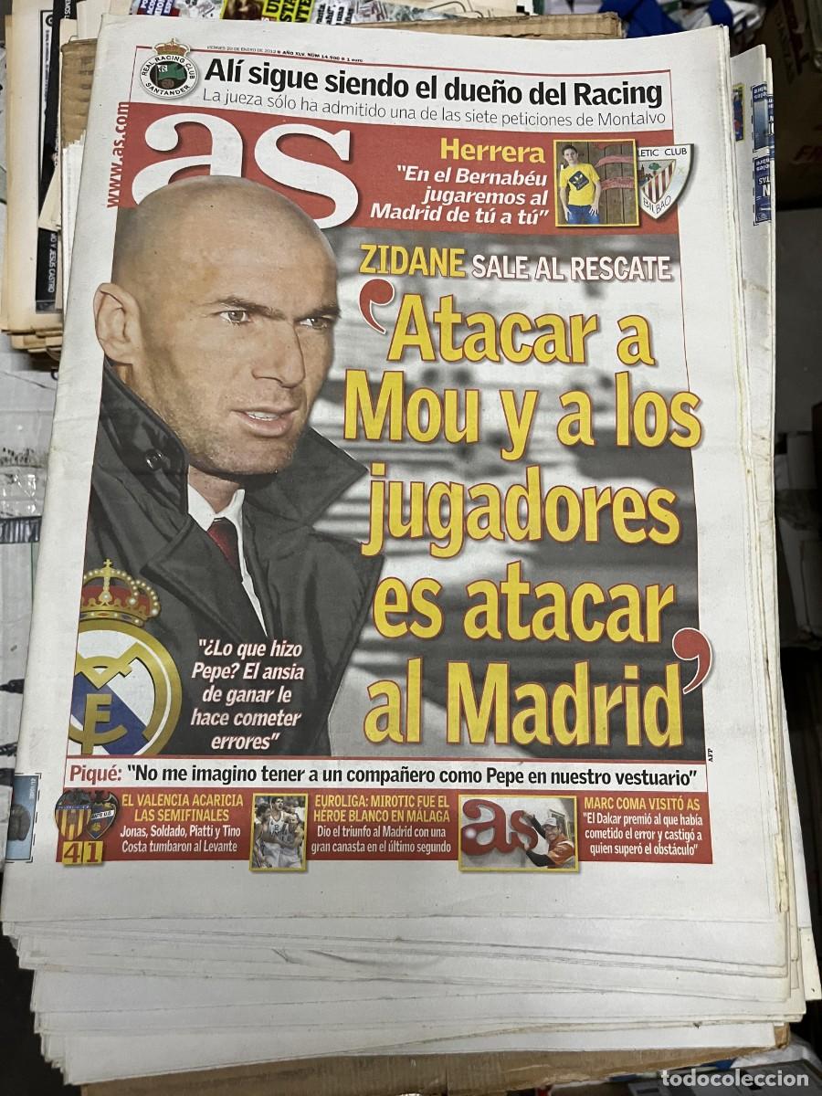 Coleccionismo deportivo: AS (20-1-2012) RACING SANTANDER ATHLETIC BILBAO HERRERA ZIDANE PIQUE