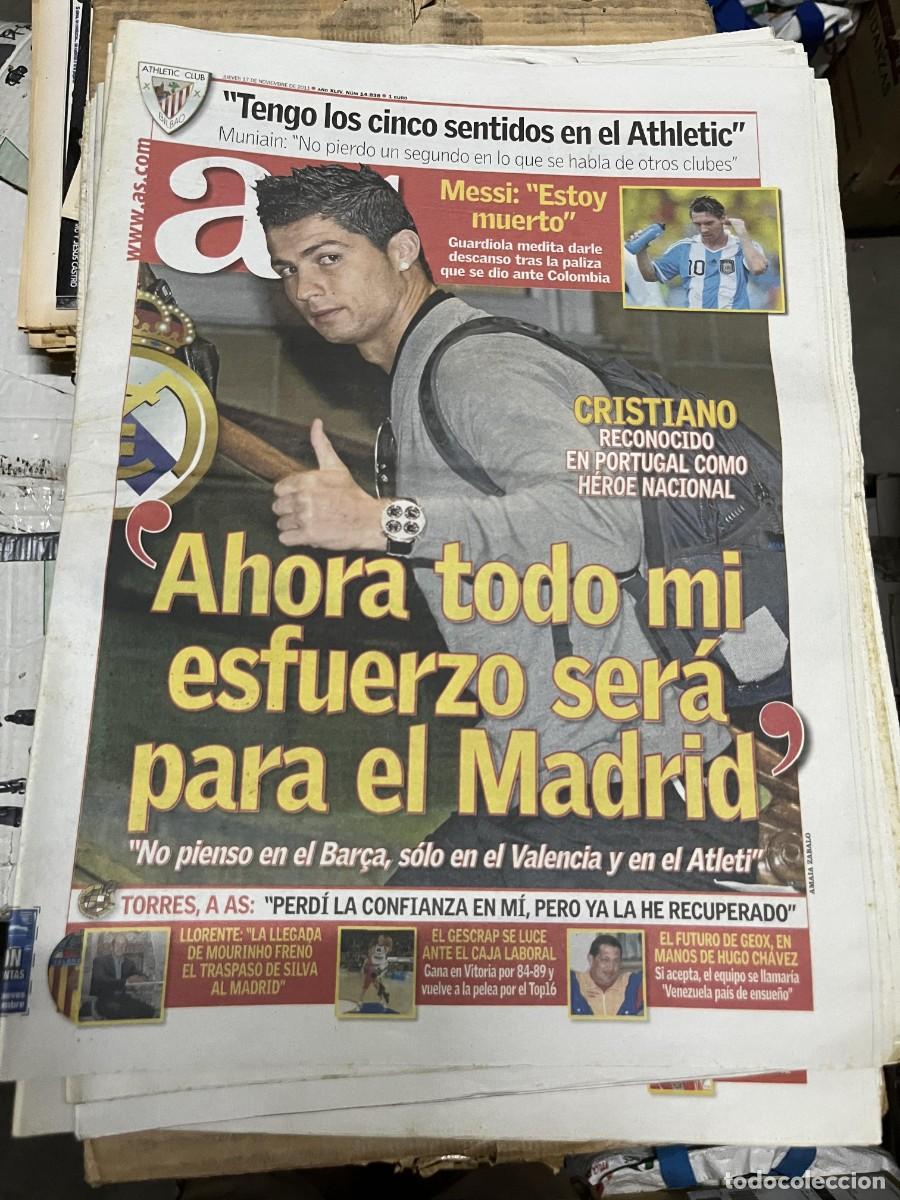 Coleccionismo deportivo: AS (17-11-2011) MUNIAIN ATHLETIC BILBAO CRISTIANO RONALDO MESSI LLORENTE HUGO CHAVEZ