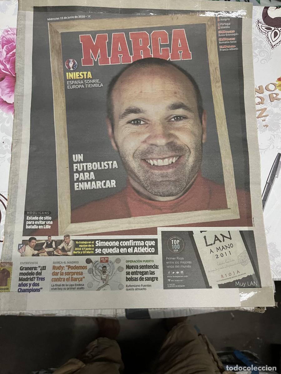 Coleccionismo deportivo: MARCA (15-6-2016) SELECCION ESPA&Ntilde;OLA ESPA&Ntilde;A ANDRES INIESTA HOOLIGANS LILLE