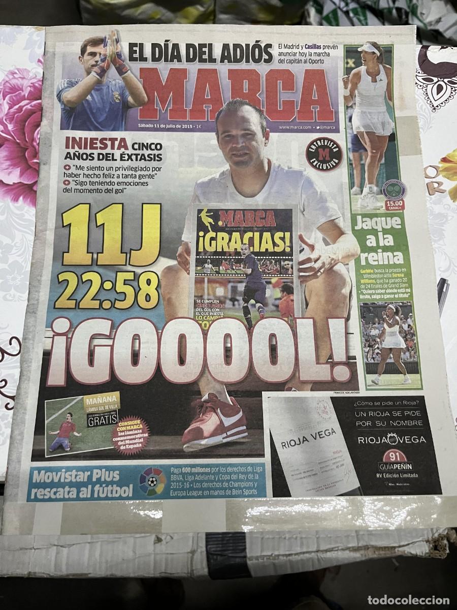 Coleccionismo deportivo: MARCA (11-7-2015) IKER CASILLAS REAL MADRID ANDRES INIESTA MUGURUZA GARBI&Ntilde;E TENIS