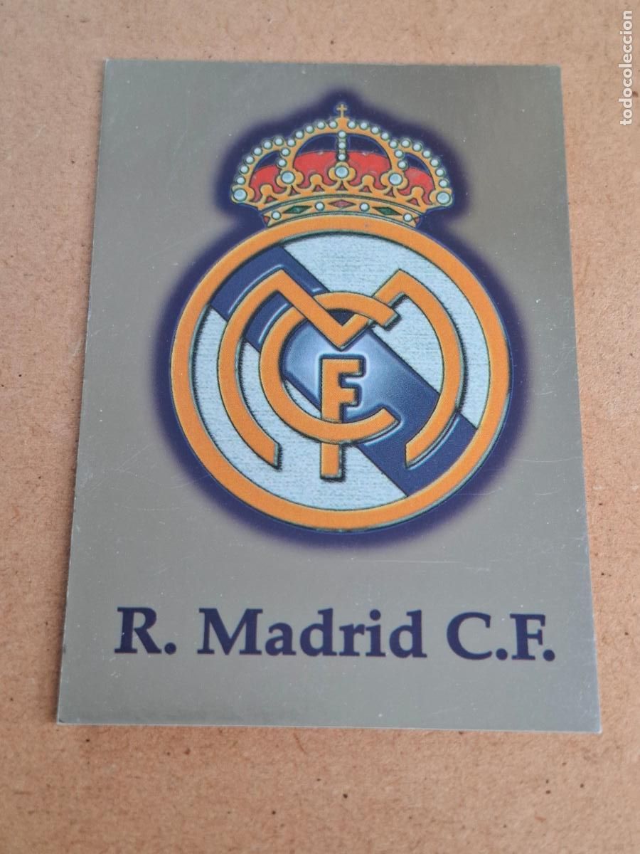 Coleccionismo deportivo: MUNDICROMO 2001 2002 01 02 - 1 ESCUDO REAL MADRID ( BRILLO LISO ) - CP13