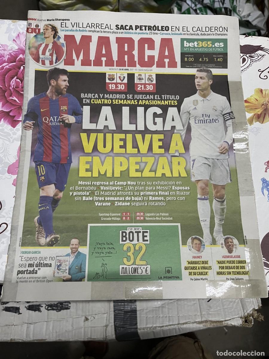 Coleccionismo deportivo: MARCA (26-4-2017) LIONEL MESSI CRISTIANO RONALDO BARCELONA OSASUNA DEPORTIVO CORU&Ntilde;A REAL MADRID