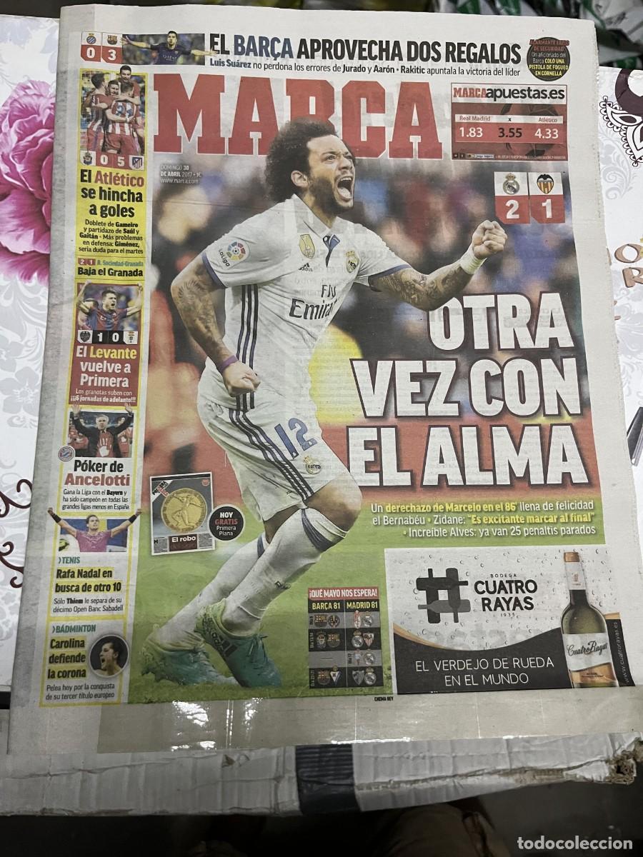 Coleccionismo deportivo: MARCA (30-4-2017) JORNADA LIGA REAL MADRID 2-1 VALENCIA ESPANYOL 0-3 BARCELONA LEVANTE 1-0 OVIEDO
