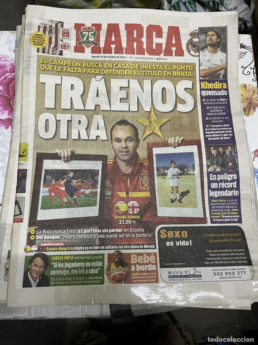 Colecionismo desportivo: MARCA (15-10-2013) ANDRES INIESTA KHEDIRA HOY ESPA&Ntilde;A GEORGIA