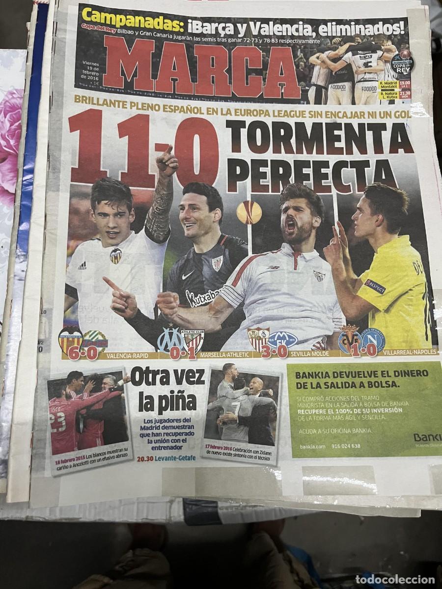 Coleccionismo deportivo: MARCA (19-2-2016) EUROPA LEAGUE VALENCIA 6-0 RAPID WIEN SEVILLA 3-0 MOLDE VILLARREAL 1-0 NAPOLES