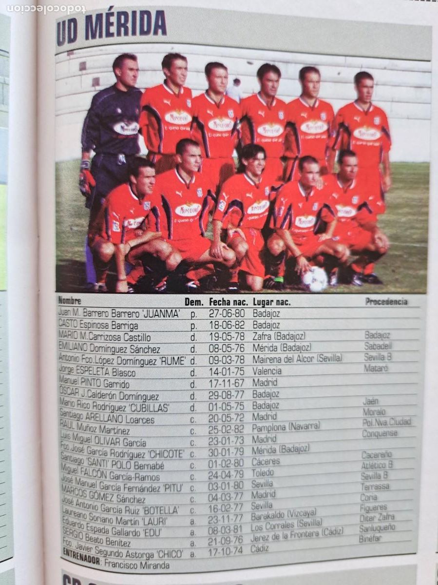 Sports collectibles: Foto y plantel del UD Merida. Recorte Don Balon 2001-02