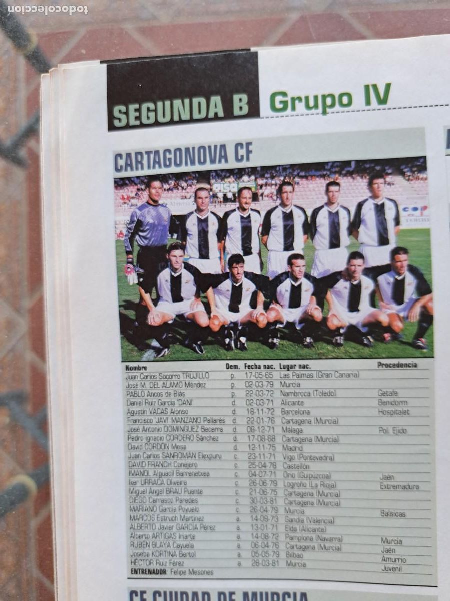 Collectionnisme sportif: Foto y plantel del Cartagonova CF. Recorte Don Balon 2001-02