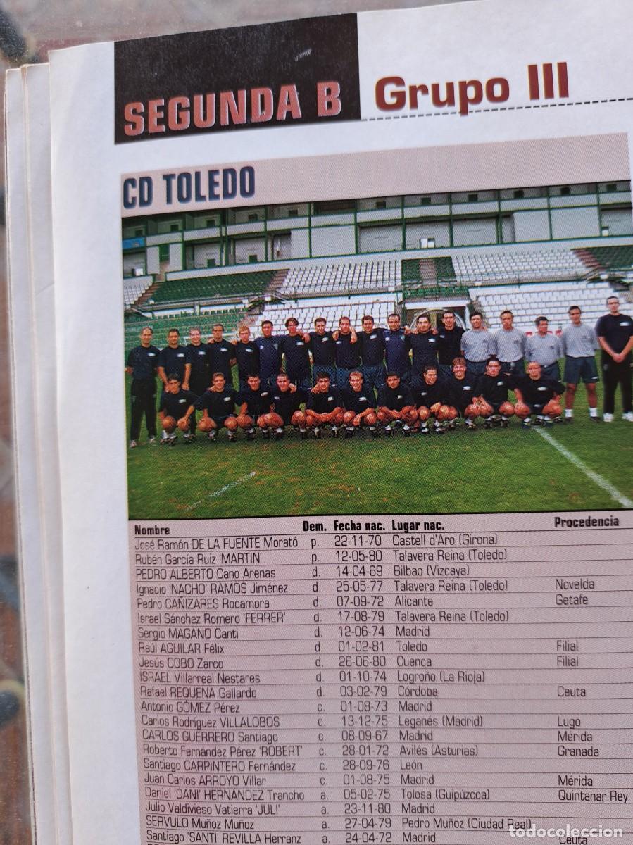 Coleccionismo deportivo: Foto y plantel del CD Toledo. Recorte Don Balon 2001-02
