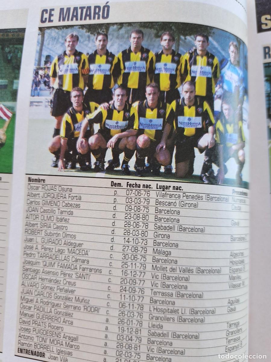 Coleccionismo deportivo: Foto y plantel del CE Mataro. Recorte Don Balon 2001-02
